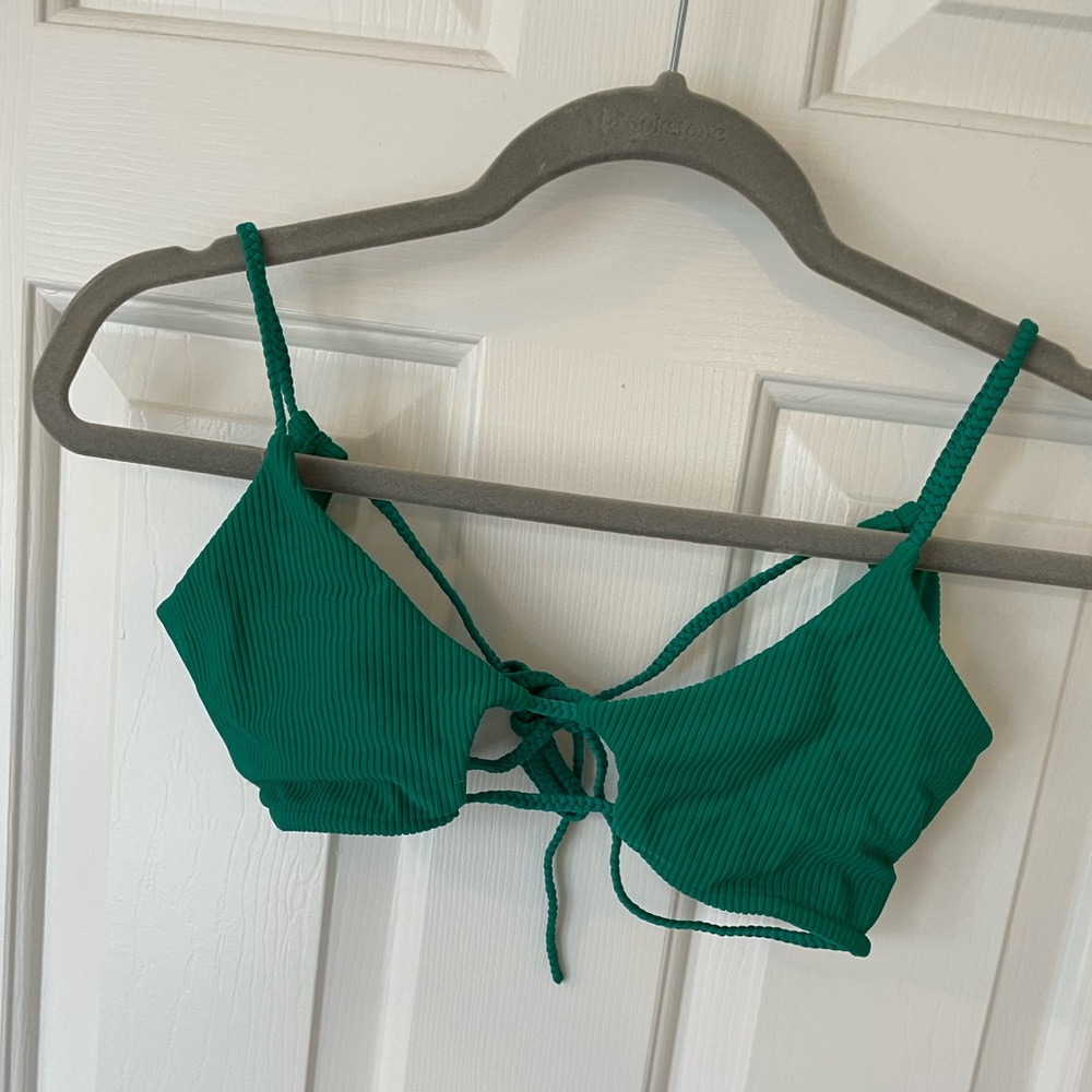 Frankie’s bikinis Willa top